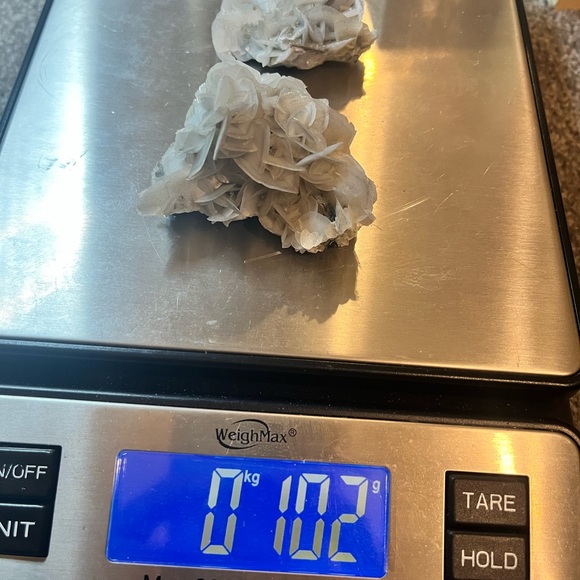 UV Reactive Rose Calcite - Picture 7 of 7